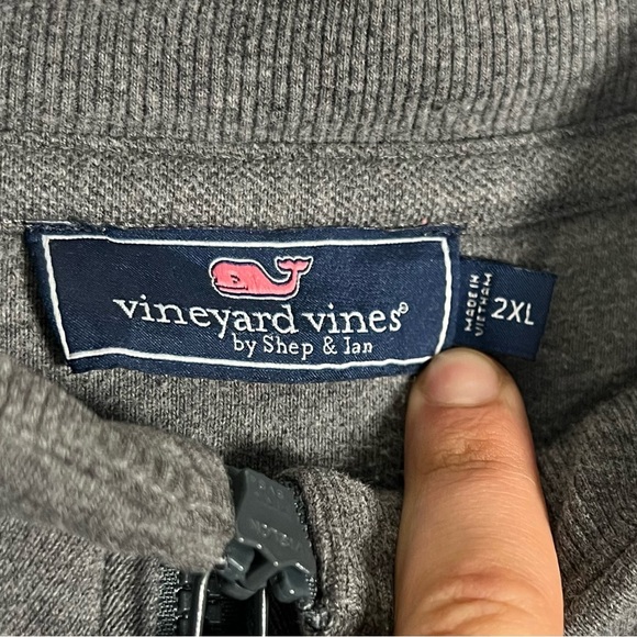 Vineyard Vines Quarter Zip - Picture 6 of 8